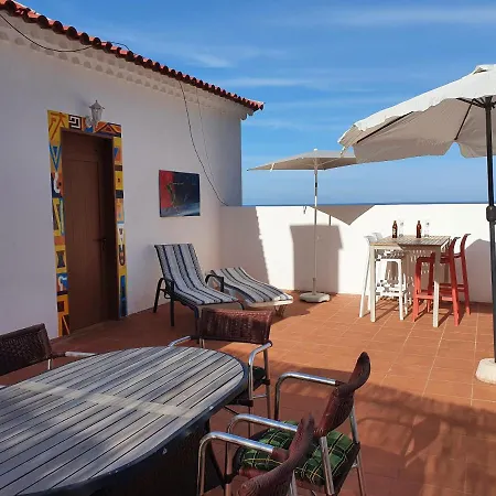 Penthouse De Roca In Poblado Marinero