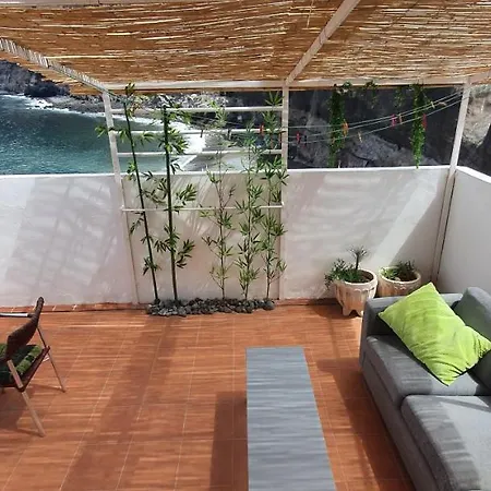 Penthouse De Roca In Poblado Marinero * Acantilado de los Gigantes