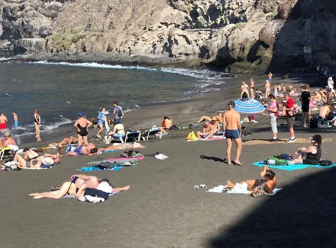 Penthouse De Roca In Poblado Marinero דירה