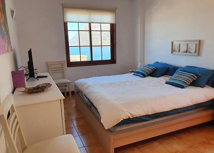 Penthouse De Roca In Poblado Marinero דירה *