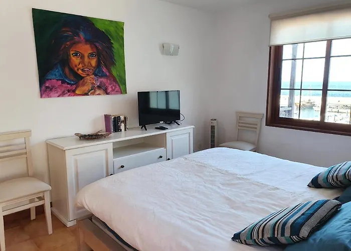 Penthouse De Roca In Poblado Marinero