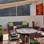 Penthouse De Roca In Poblado Marinero شقة