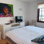 Penthouse De Roca In Poblado Marinero