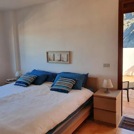 Penthouse De Roca In Poblado Marinero Apartamento Acantilado de los Gigantes