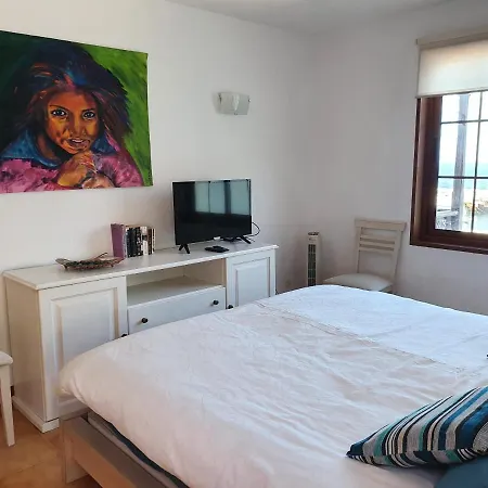 Penthouse De Roca In Poblado Marinero