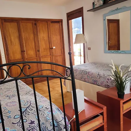 Penthouse De Roca In Poblado Marinero