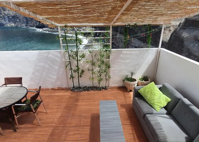 Penthouse De Roca In Poblado Marinero * Acantilado de los Gigantes