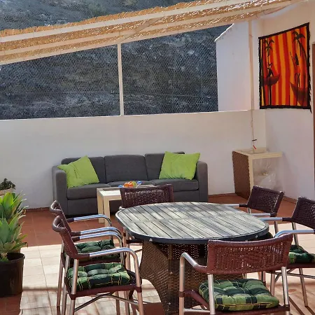 Penthouse De Roca In Poblado Marinero شقة